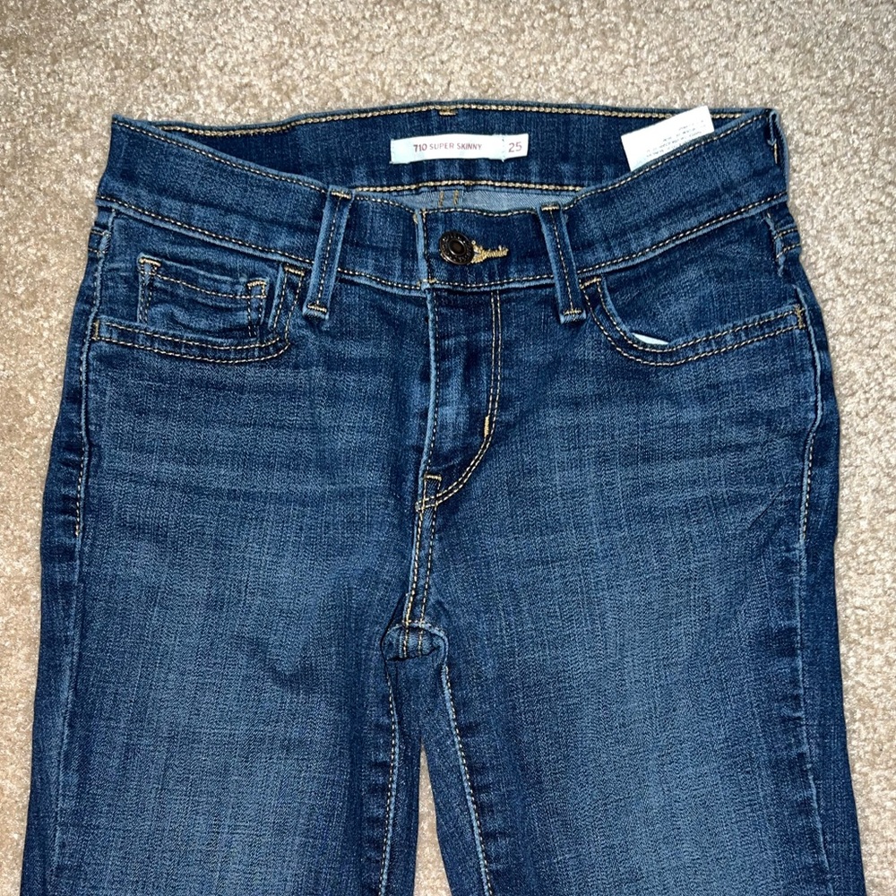 Levi’s Jeans - Picture 3 of 7